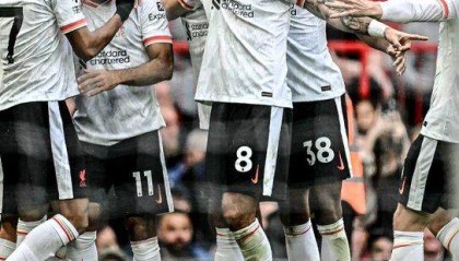 开云平台-【英超】梦剧场真神萨拉赫造3球，利物浦3-0完胜曼联